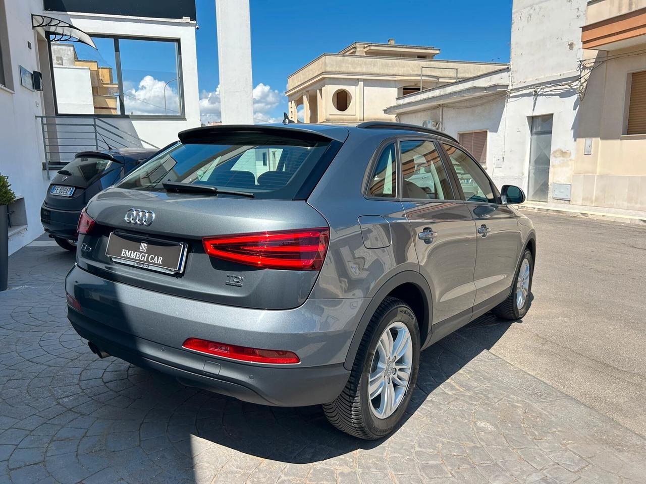 Audi Q3 2.0 TDI 140Cv STRONIC/TETTO Km101.000-2014