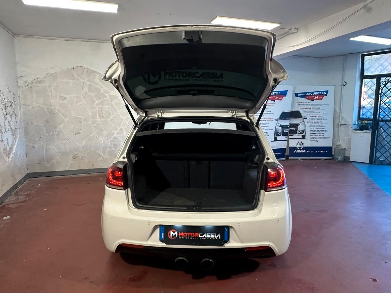 Volkswagen Golf 2.0 TSI 4mot. DSG 5p. R