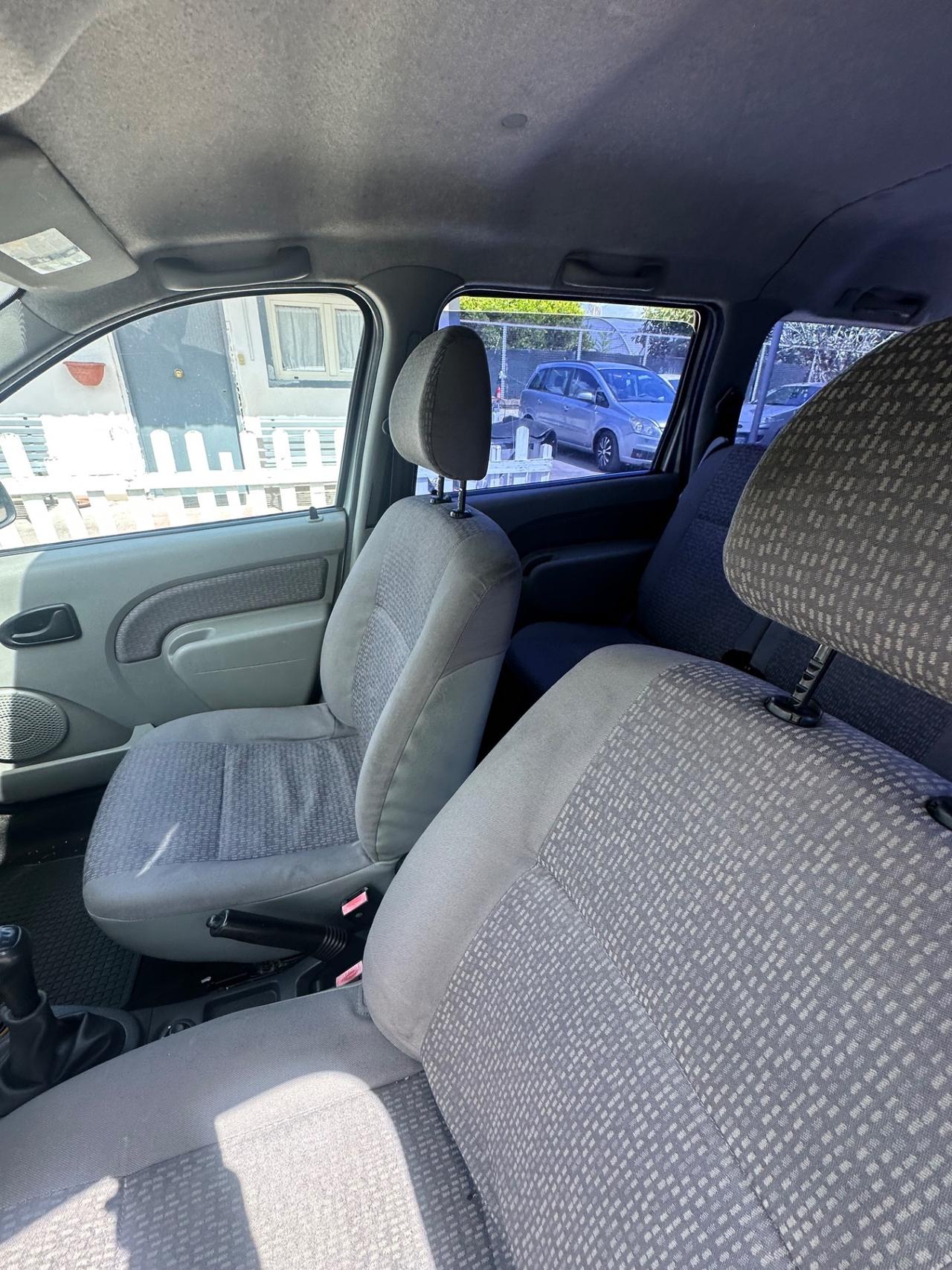 Dacia Logan MCV 1.5 dCi 70CV 7 posti Lauréate