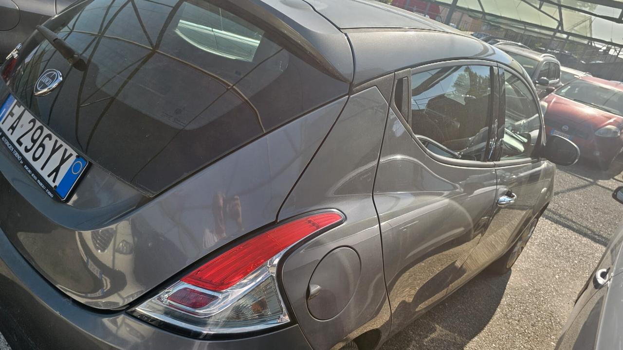 Lancia Ypsilon 1.3 MJT 16V 95 CV 5 porte S&S Elle