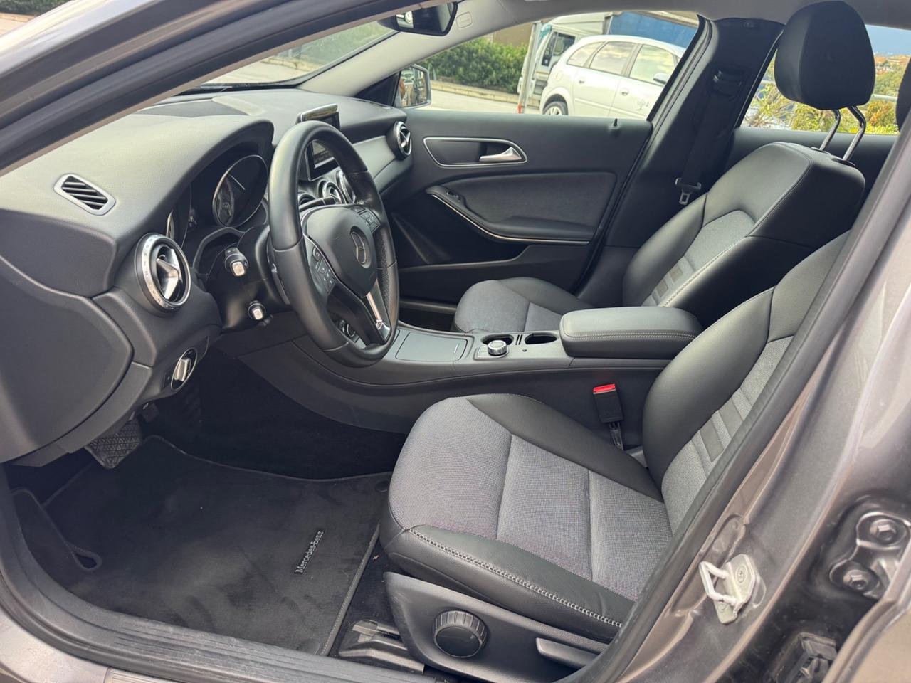 Mercedes-benz GLA 200 CDI Automatic 4Matic Sport