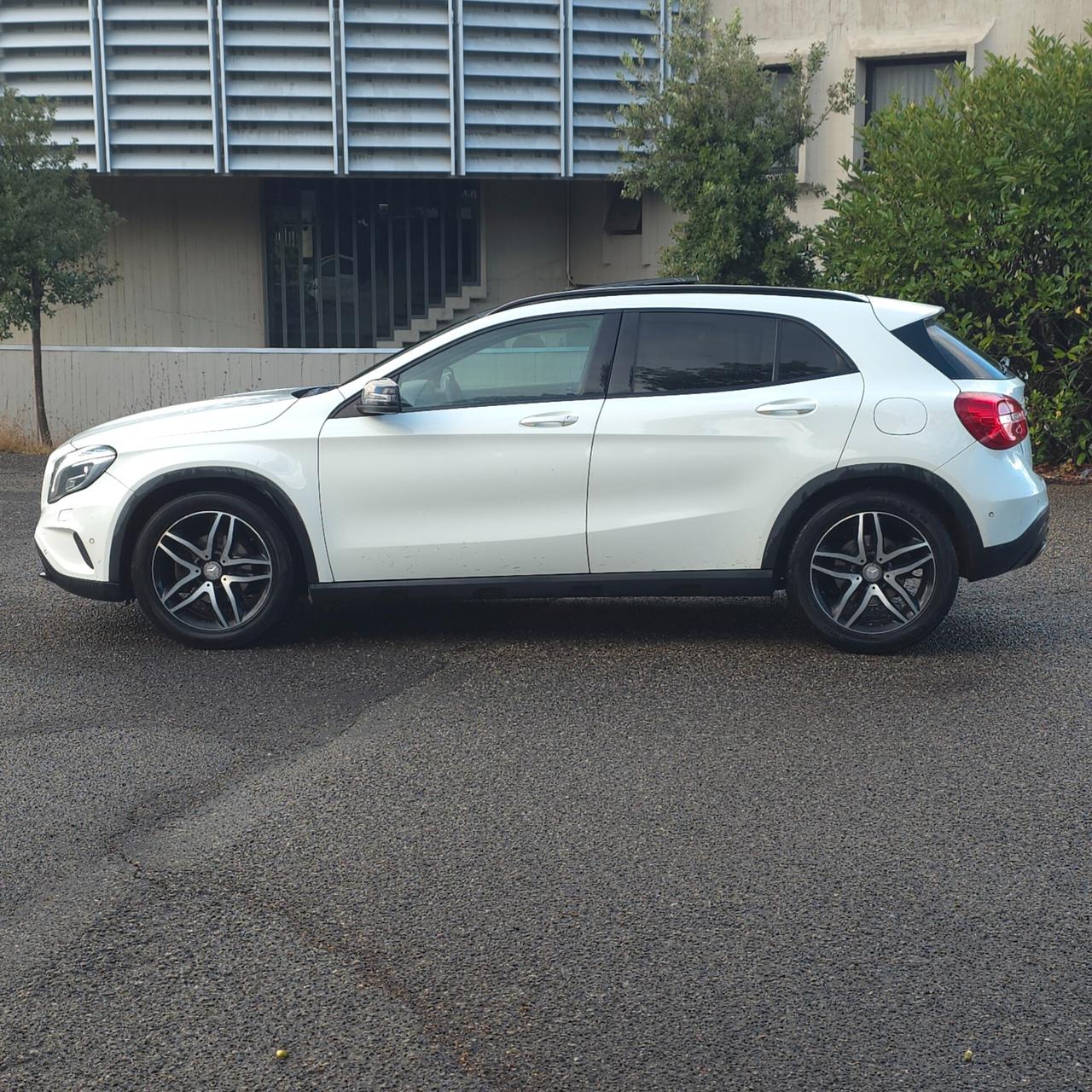 *Mercedes-benz*GLA*220*CDI*4Matic*PREMIUM*AUTOMATICA*EURO6*PERMUTE*FINANZIAMENTO**