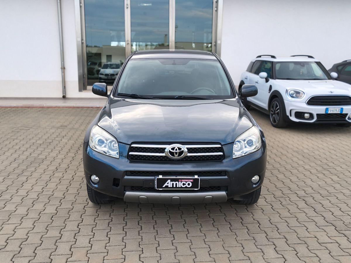 TOYOTA RAV4 2.2 D-4D 136CV Sol