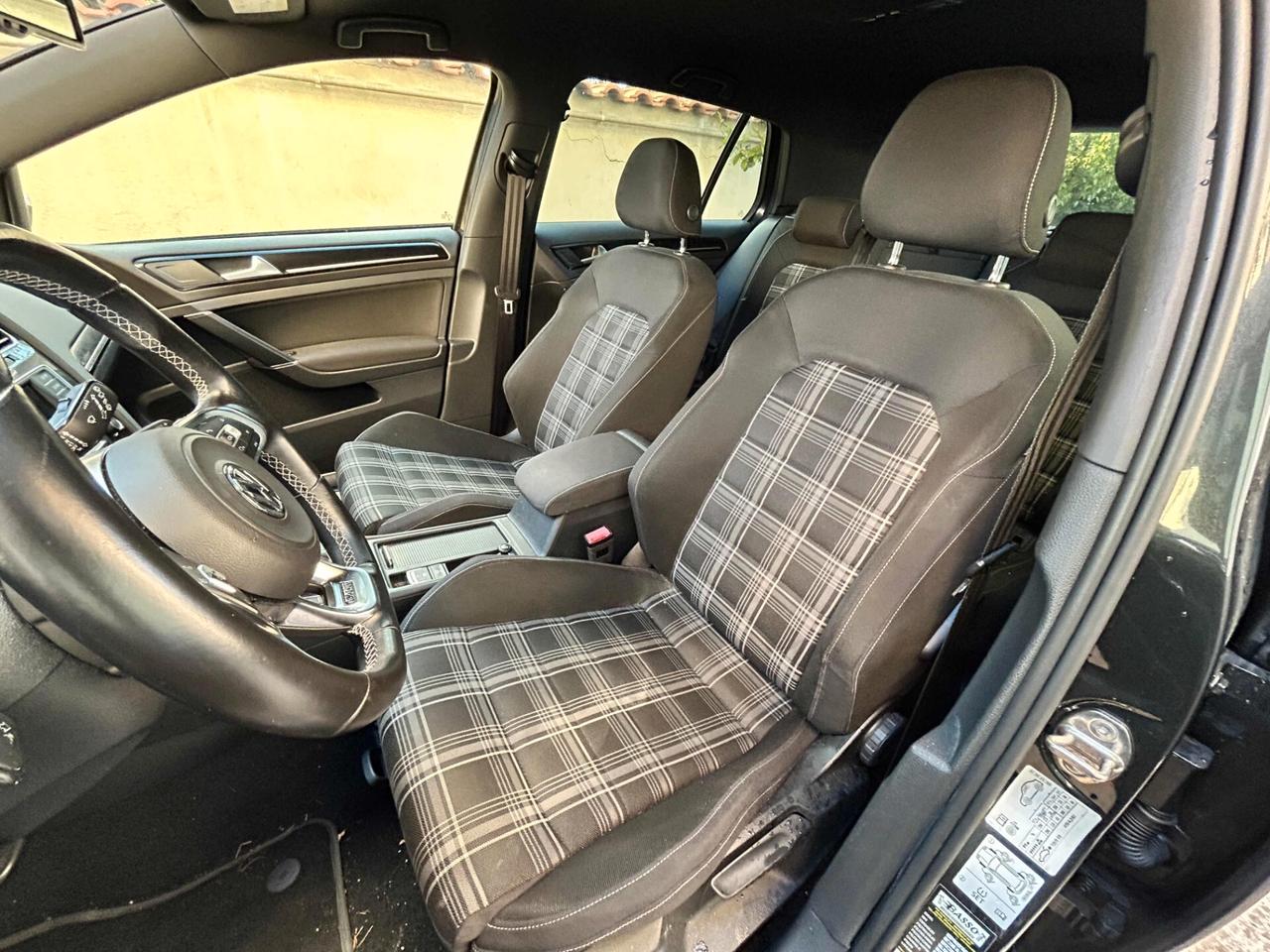 VW Golf GTD 2.0 TDI 184CV DSG - 2015 Incidentata