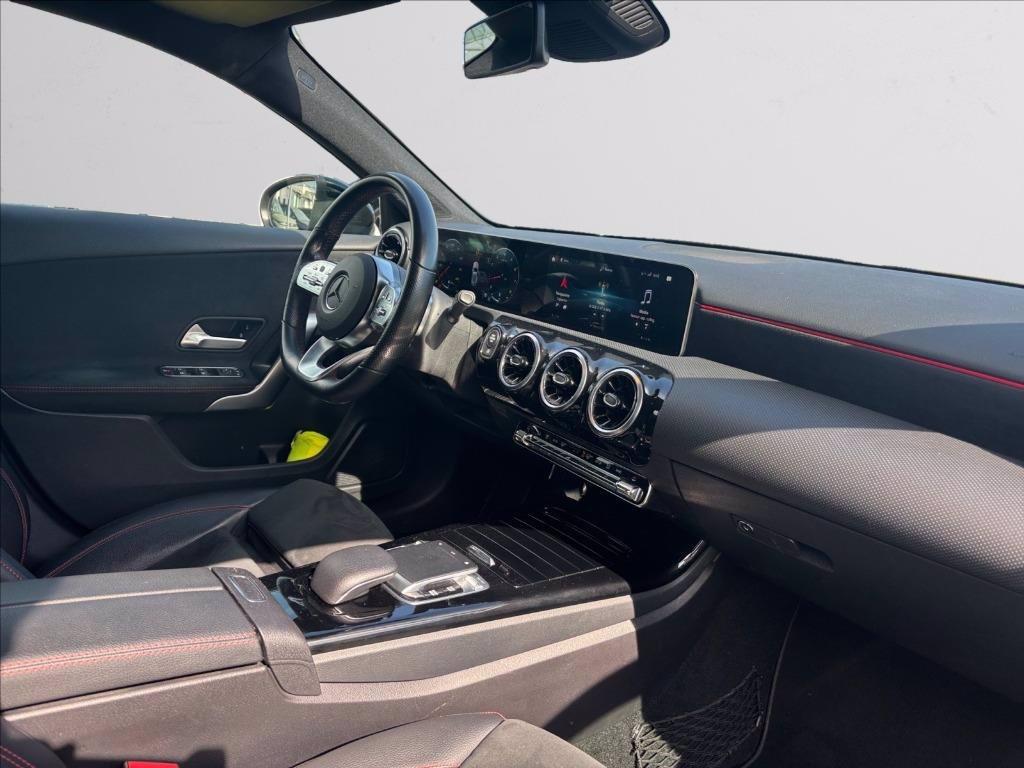 MERCEDES A 180 Sport Night edition auto del 2020