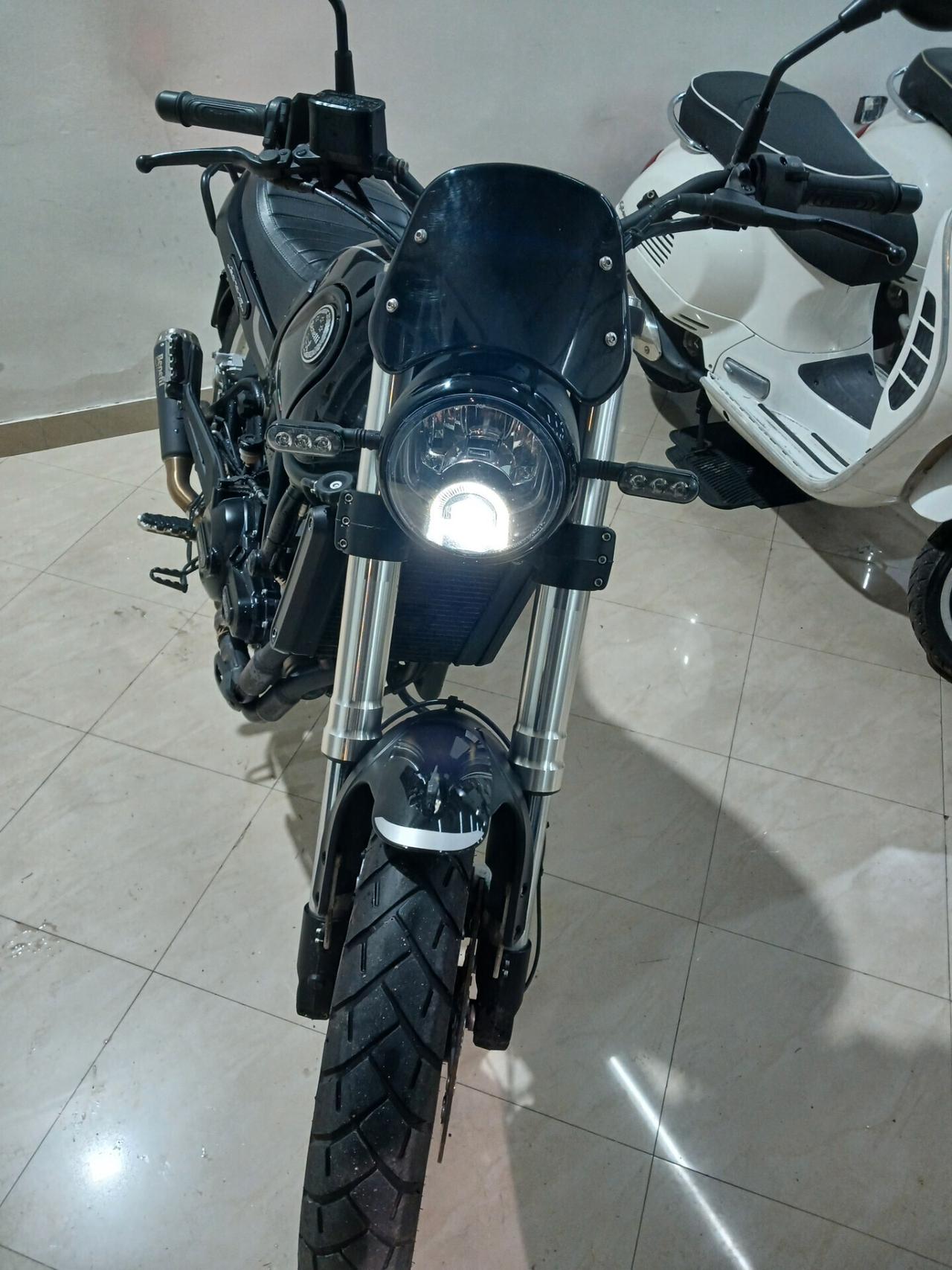 Benelli Leoncino 500