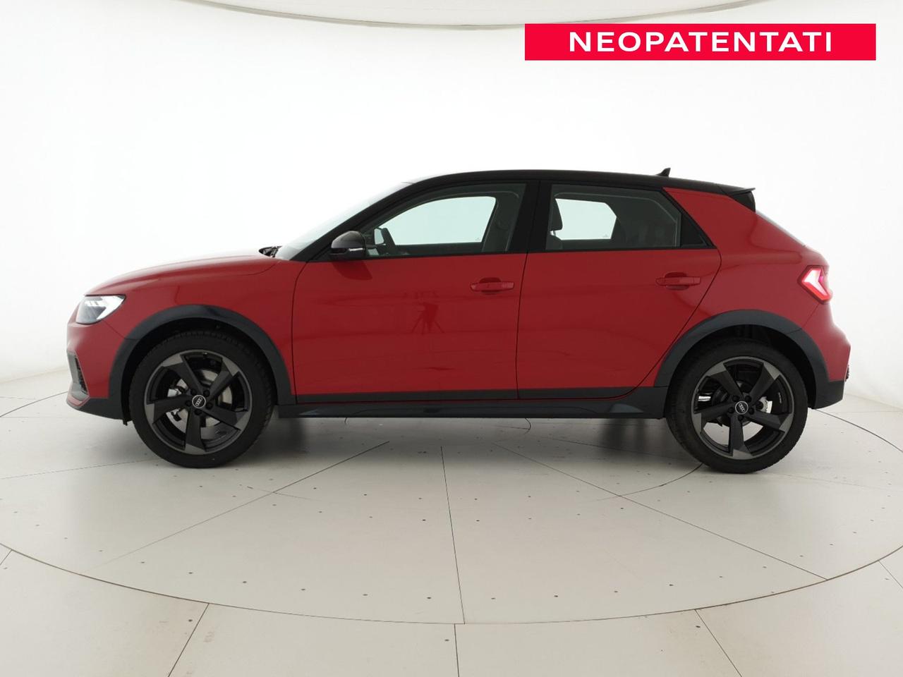 Allstreet 30TFSI 116CV S tronic Identity Contrast