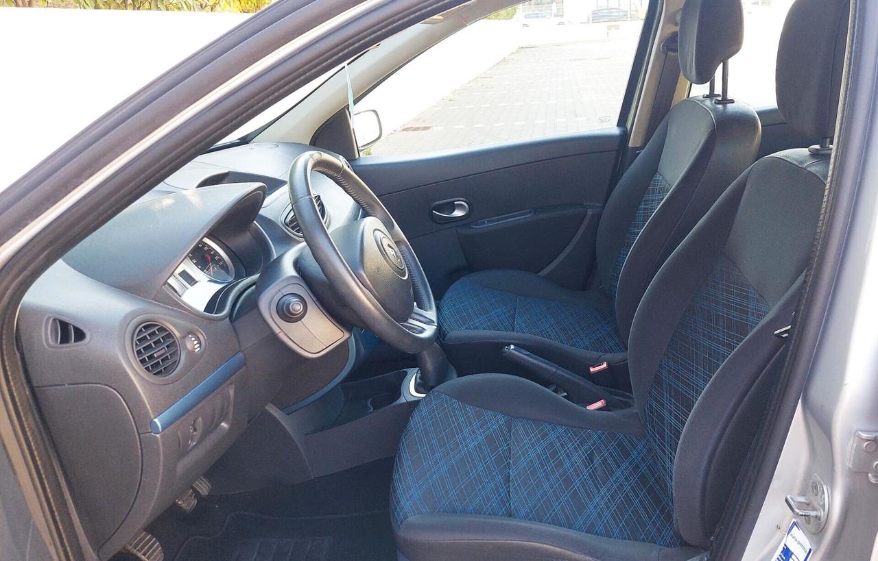 RENAULT CLIO 1.2 -PARI AL NUOVO-NEOPATENTATI