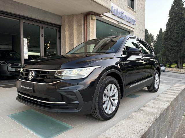 VOLKSWAGEN Tiguan 2.0 TDI 150 CV SCR DSG Life TELECAMERA
