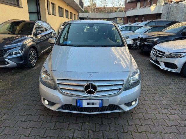 MERCEDES-BENZ B 180 CDI Executive