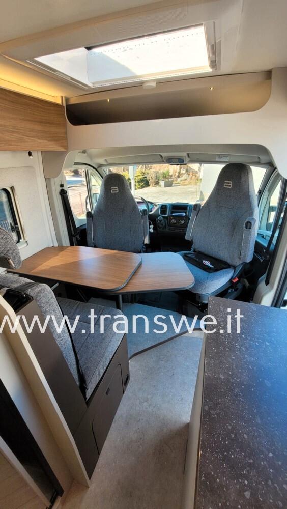 Bürstner Papilon PC 6.0 van con letto matrimoniale posteriore