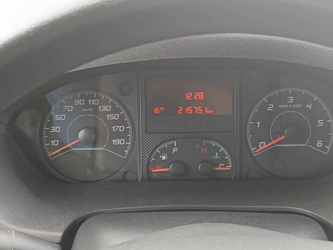 Peugeot boxer 2017 - 2.0 bluehdi Lb automobili