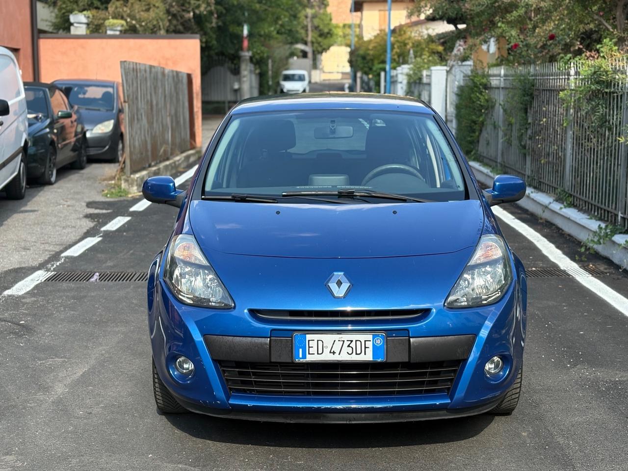 Renault Clio 1.2 16V 5 porte Luxe NEOPATENTATI