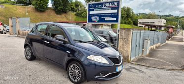 Lancia Ypsilon 1.2 69 CV 5 porte Gold NEOPATENTATI