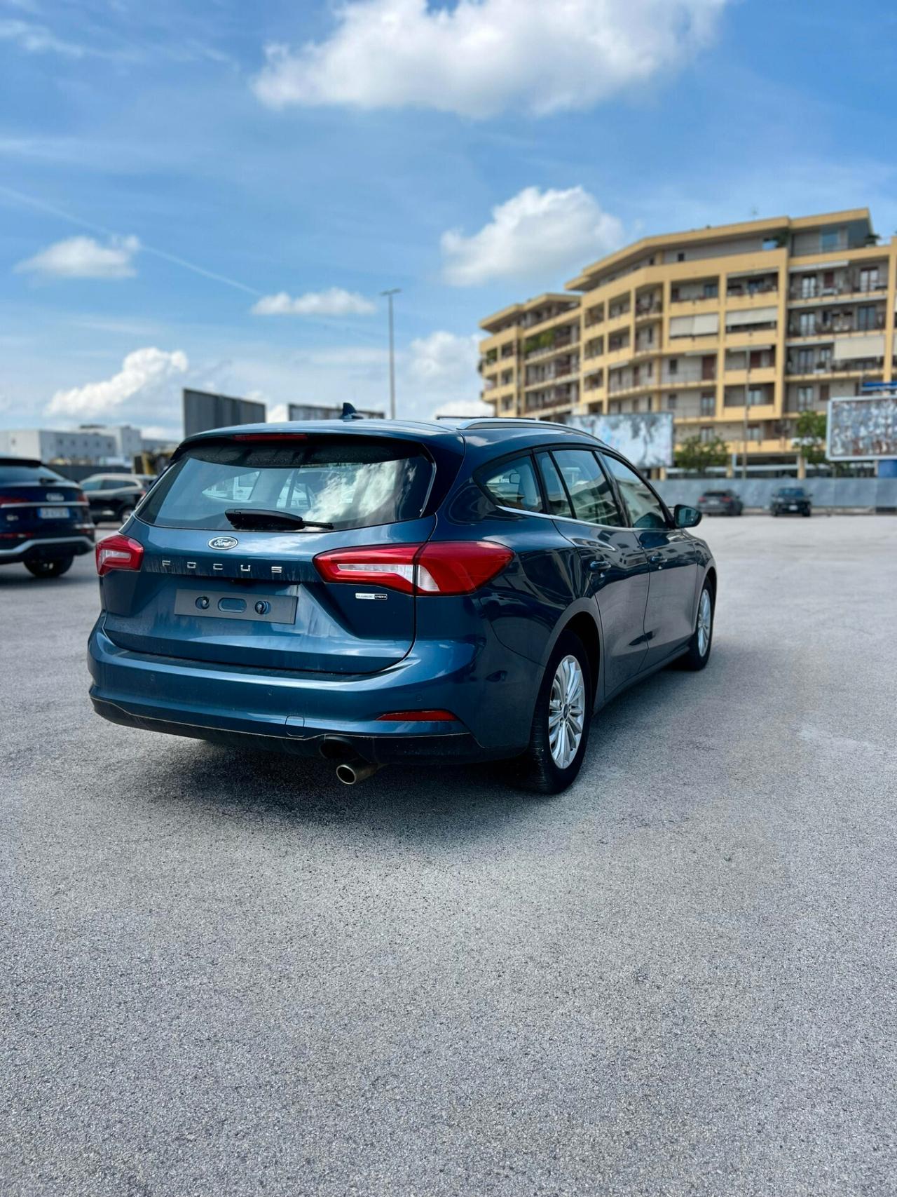 Ford Focus TURNIER 1.0 ECOBOOST HYBRID