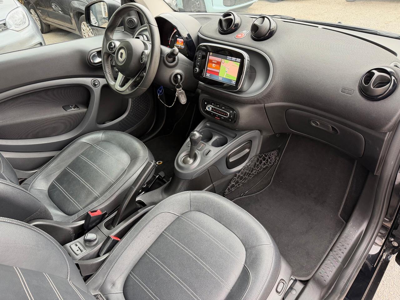 Smart ForTwo 70 1.0 twinamic Prime NAVI PELLE