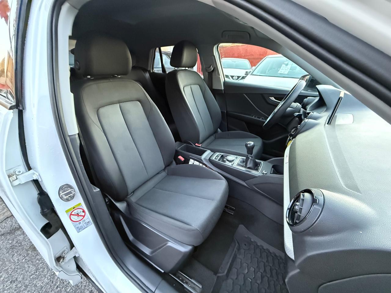 Q2 1.4 TFSI 150cv -S-line-unipro-rate-garanzia