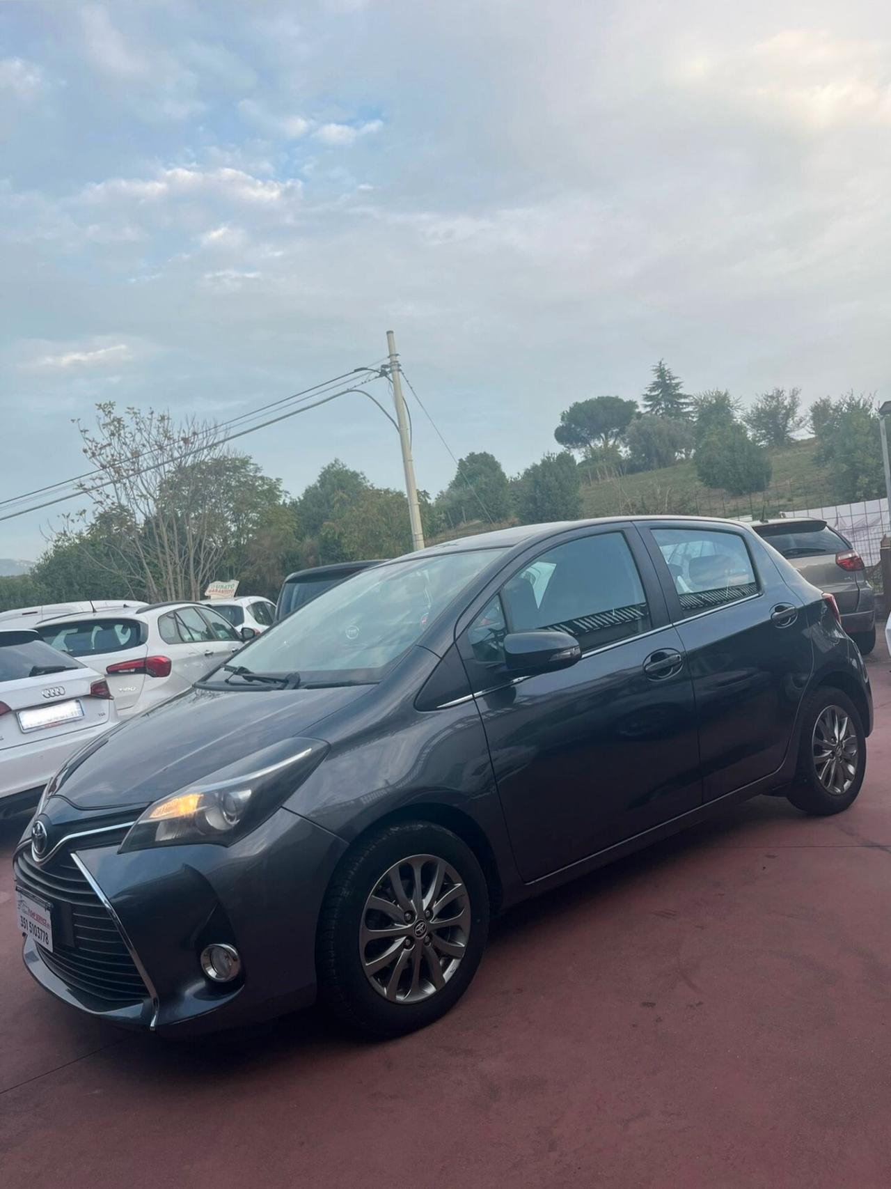 Toyota Yaris 1.0 5 porte Lounge