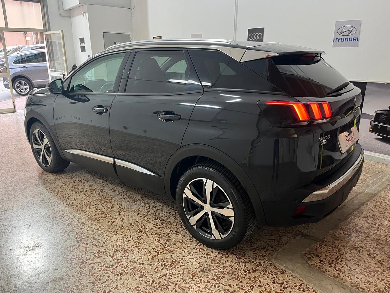 Peugeot 3008 BlueHDi 130 S&S EAT8 Allure