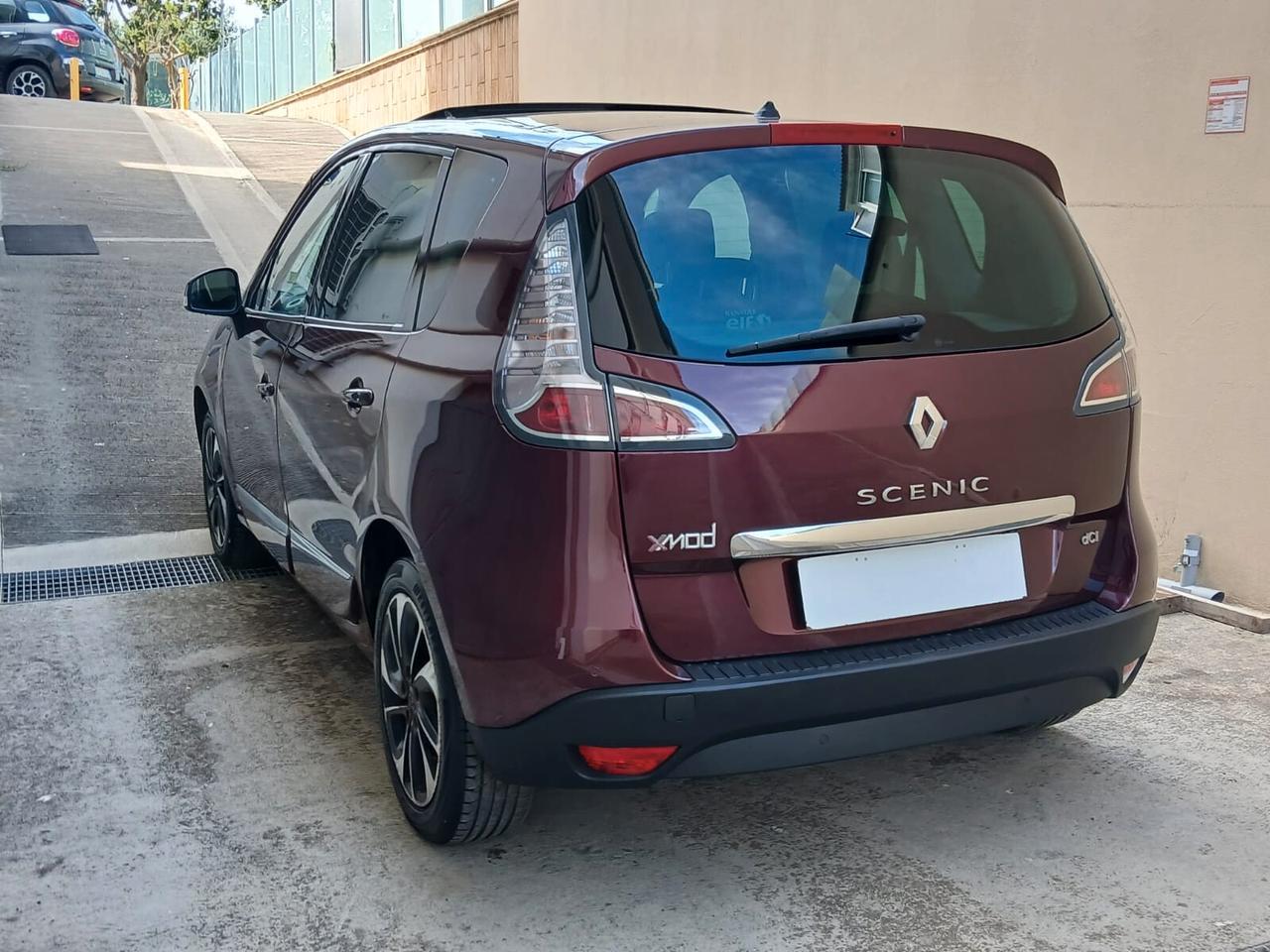 Renault Scenic Scénic XMod 1.5 dCi 110CV EDC Bose
