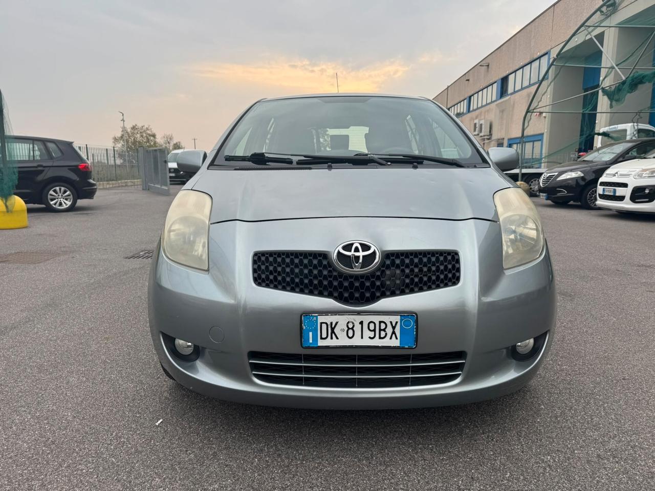 Toyota Yaris 1.3 5 porte Sol