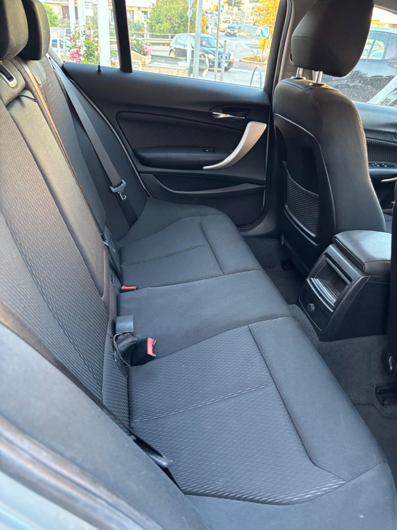 Bmw 116 116d 5p. Business