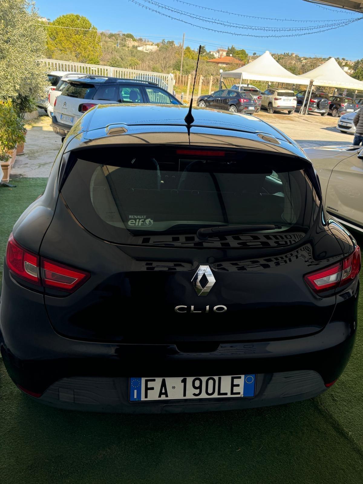 Renault Clio 1.2 75CV GPL 5 porte Live NEOPATENTATI