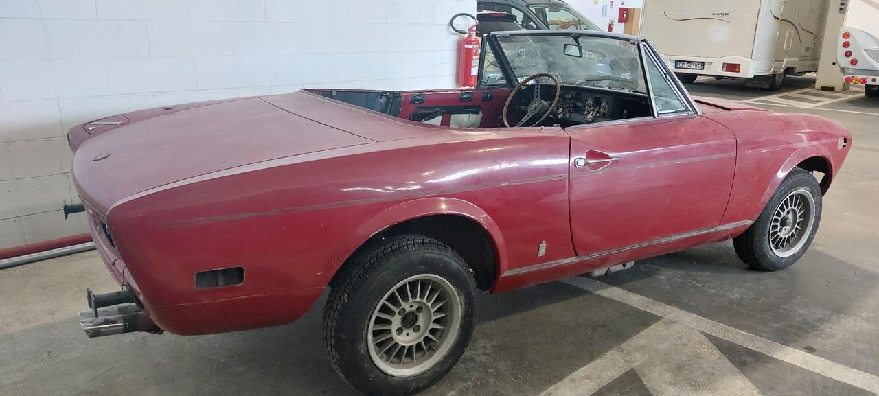 Fiat 124 Spider AMERICA DA RESTAURARE