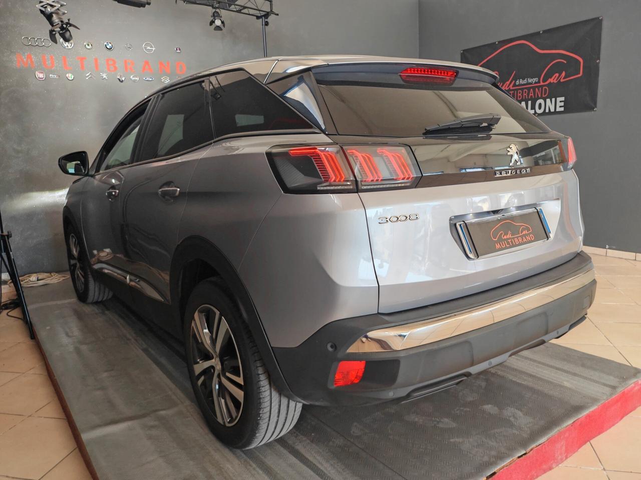 Peugeot 3008 BlueHDi 130 S&S EAT8 Allure