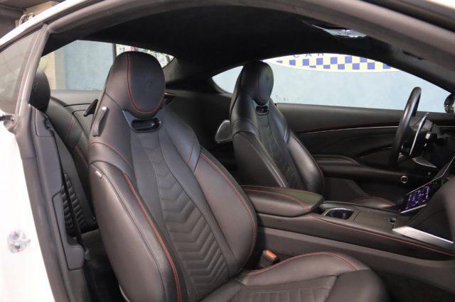 MASERATI GranTurismo V6 550 CV AWD Trofeo IVA ESP.