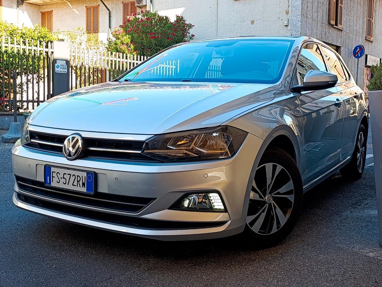 Volkswagen Polo 1.6 TDI 5p. 80cv Apple / Led /Clima bizona