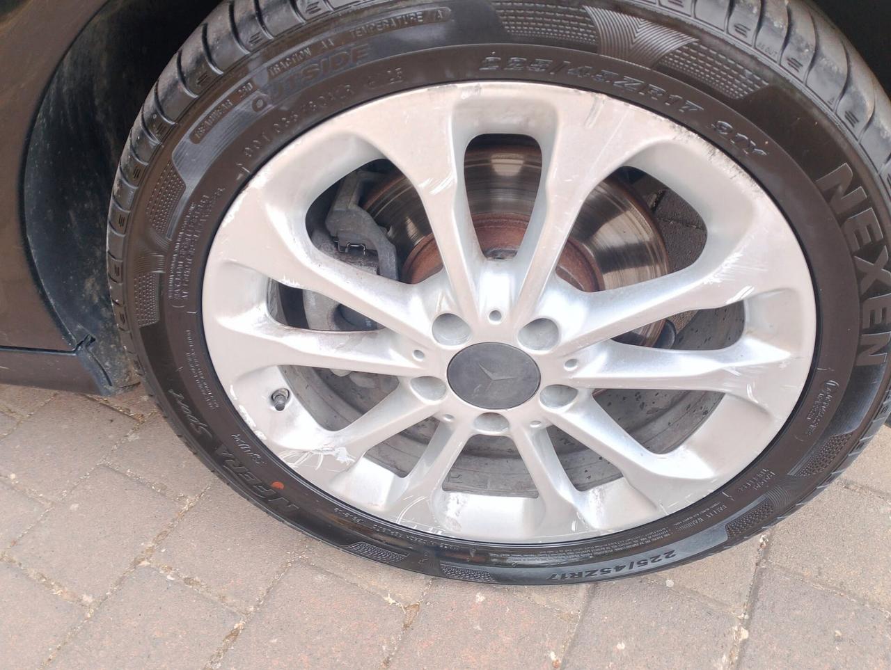 Mercedes-benz C 220 CDI S.W. BlueEFFICIENCY Avantgarde AMG