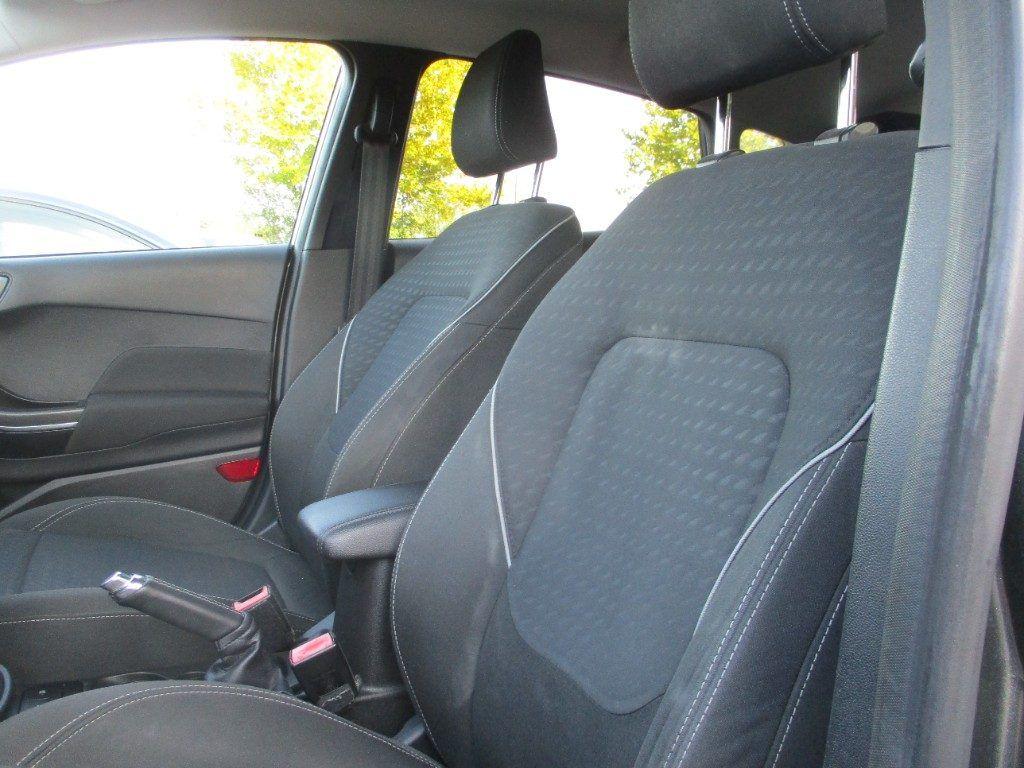 Ford Fiesta 1.1 85 CV 5p Titanium OK NEOPAT./CarPlay