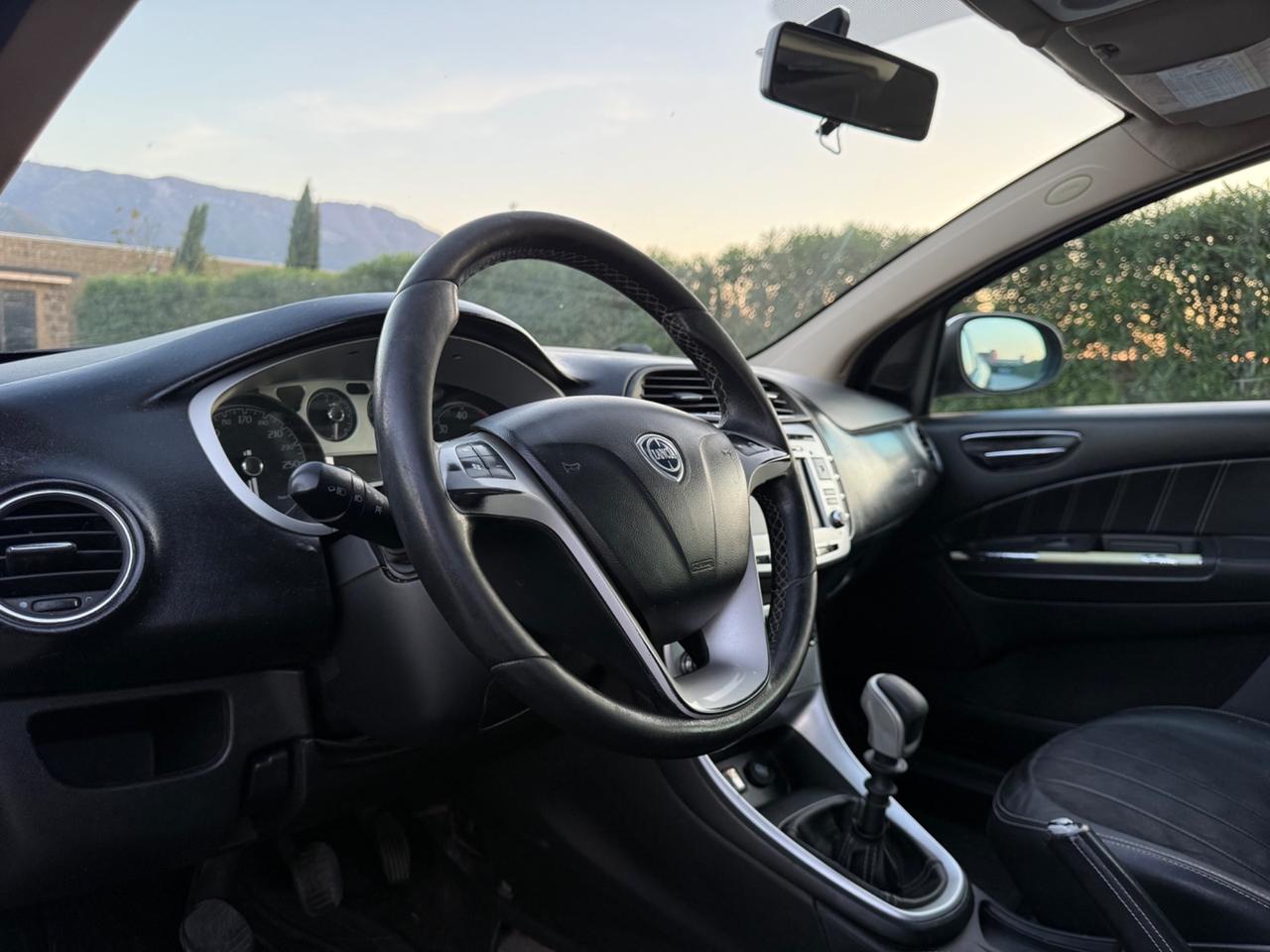 Lancia Delta 1.6 MJT Diesel 12 mesi di garanzia