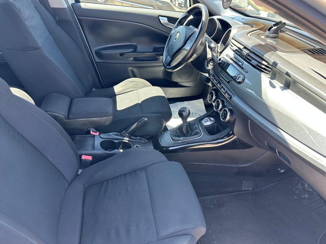 Alfa Romeo Giulietta 1.6 JTDm-2 105 CV Exclusive