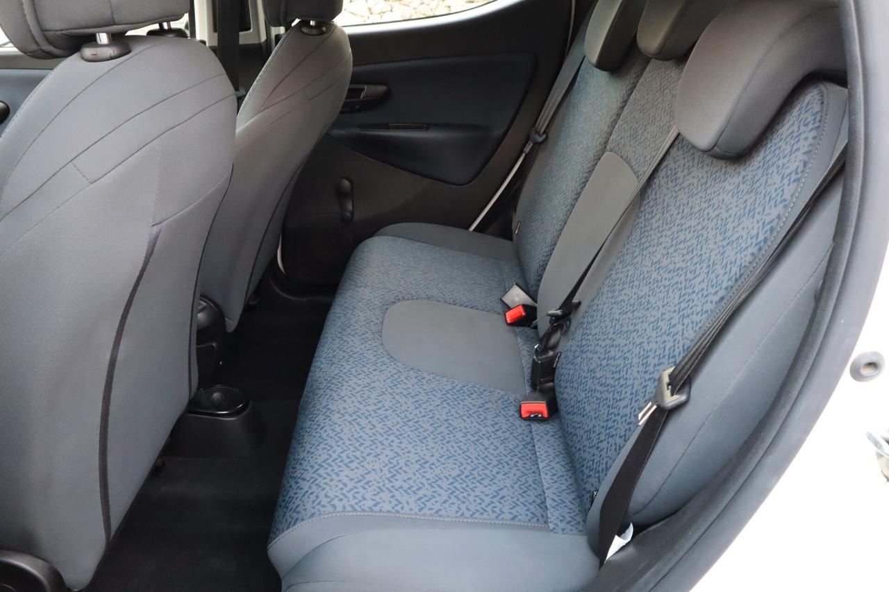 Lancia Ypsilon 1.0cc 70cv S&S Hybrid Gold Plus