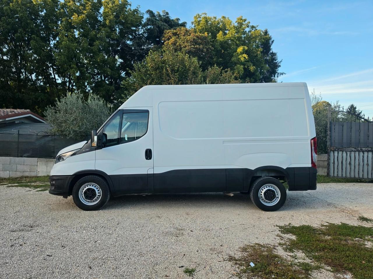 Iveco Daily 35S12 V 35 20 H2