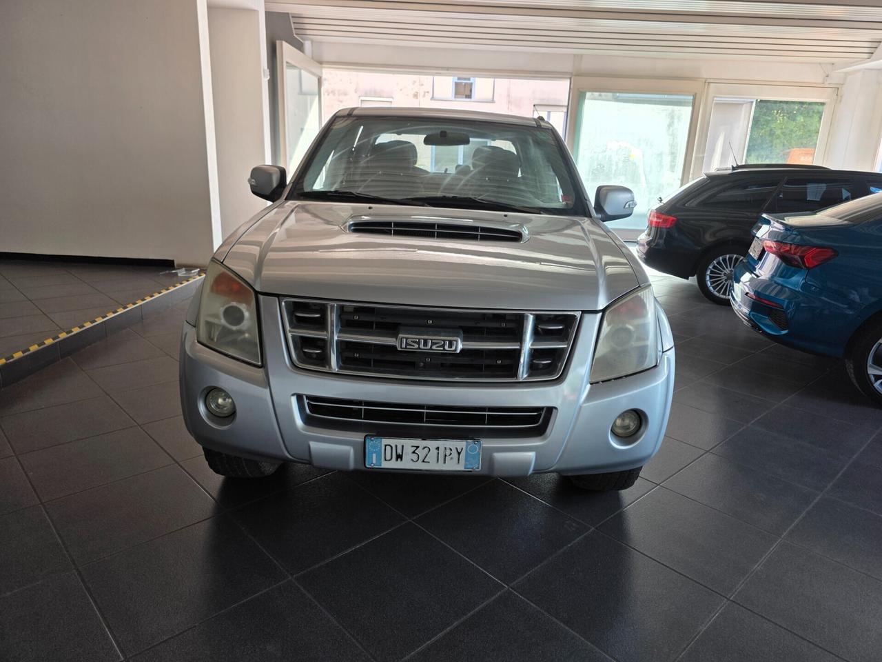 Isuzu D-Max 3.0 TD cat Crew Cab 4WD Pup. LS Aut. EU4