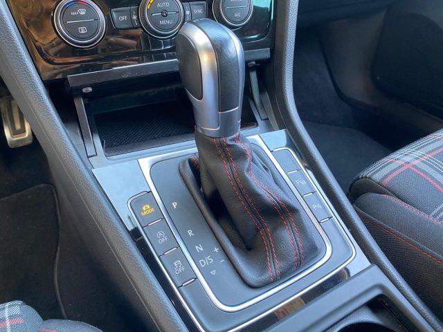 VOLKSWAGEN Golf GTI 7.5 230 cv Autom