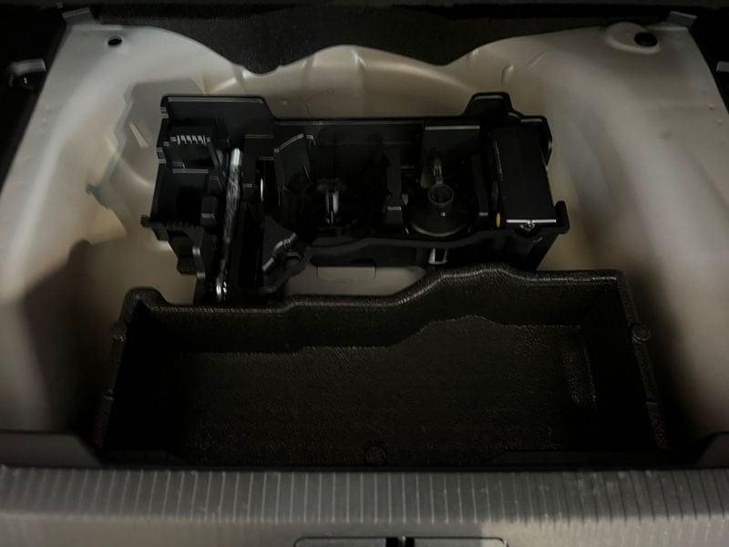 Peugeot 2008 2008 Hybrid 136 e-DCS6 Allure
