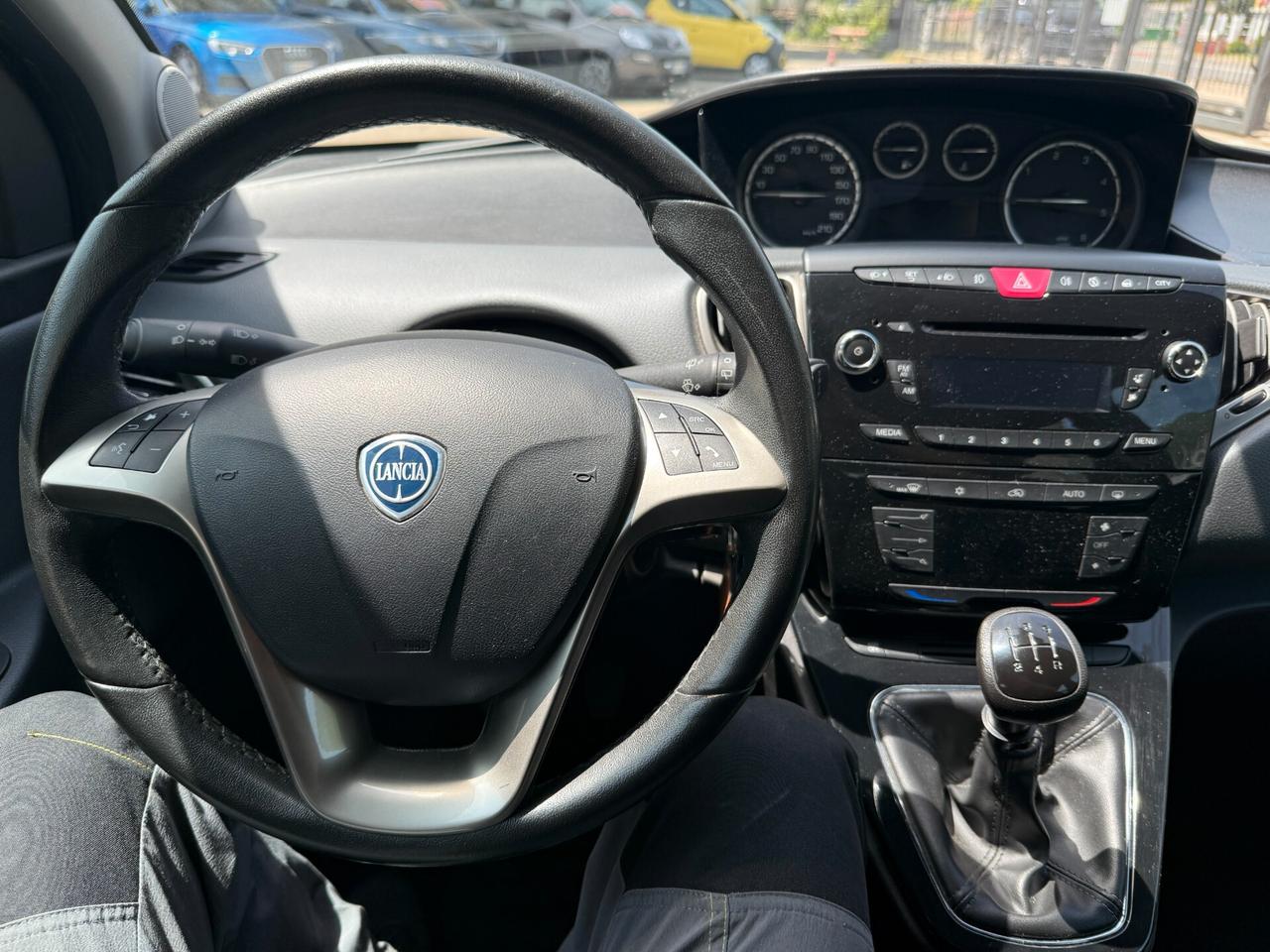 Lancia Ypsilon 1.3 MJT 16V 95 CV 5 porte S&S 30th Anniversary