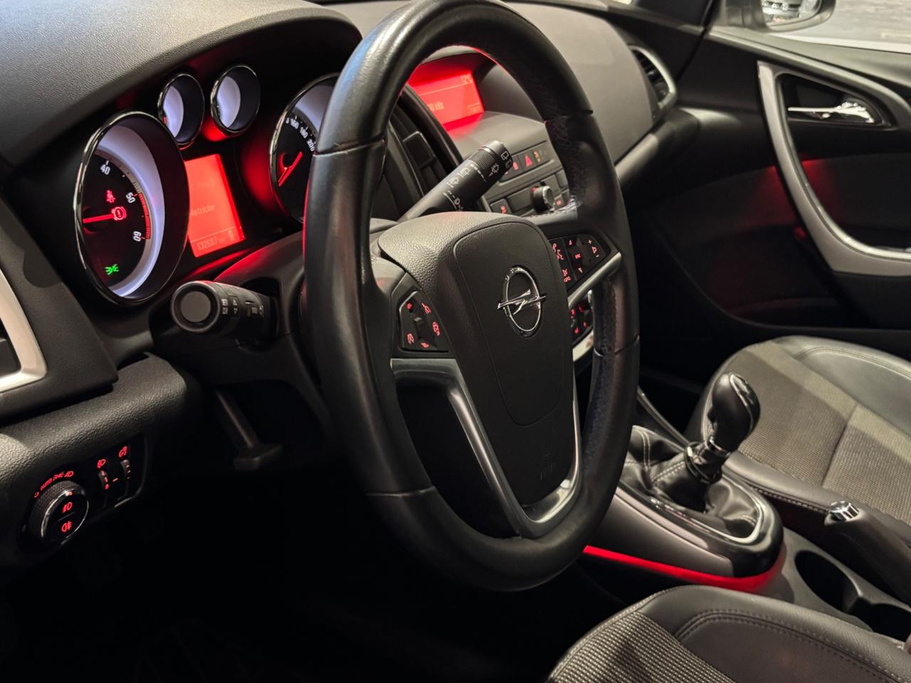 Opel Astra 1.7 CDTI 110CV Sports Tourer Cosmo