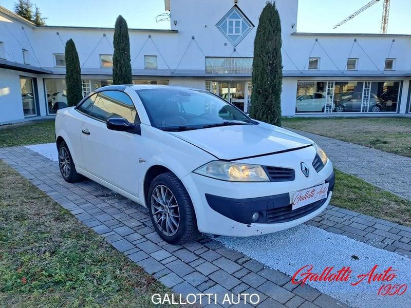 Renault Mégane C-C 2.0 16V dCi Luxe