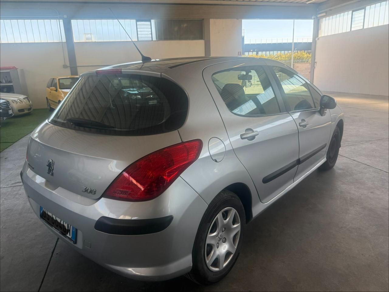 Peugeot 308 1.4 VTi 95CV 5p. Premium