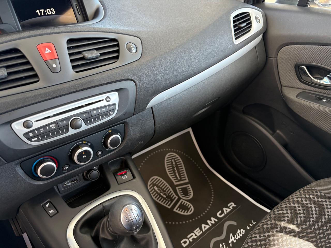 Renault Scenic Scénic X-Mod 1.5 dCi 110CV Luxe