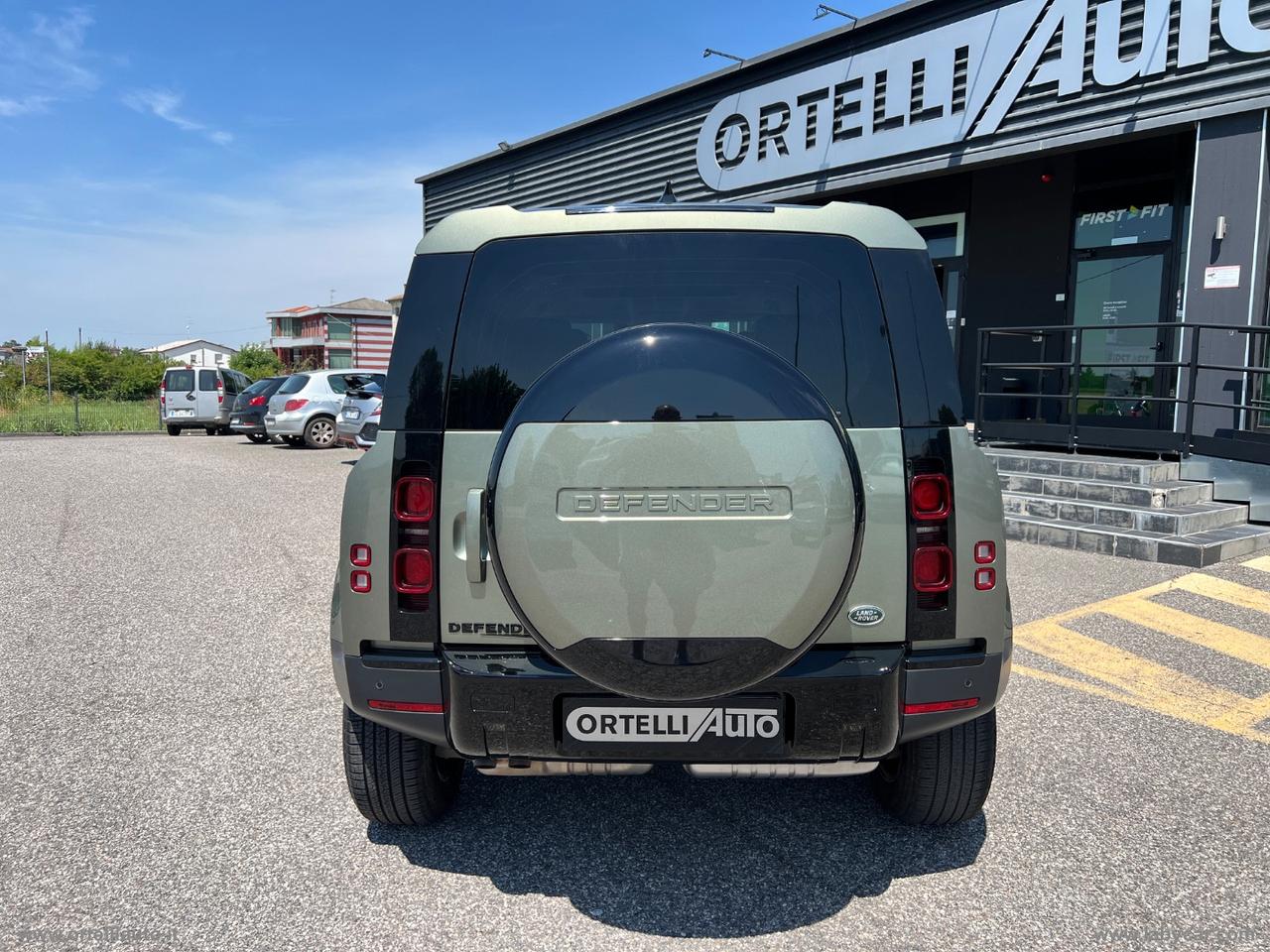 LAND ROVER Defender 110 3.0D I6 250 CV AWD Auto SE