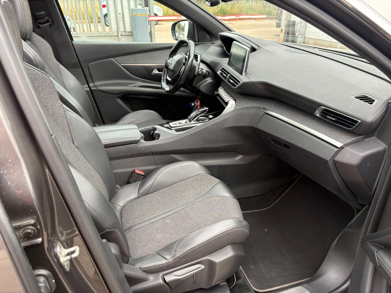 Peugeot 3008 BlueHDi 130 S&S EAT8 GT Line