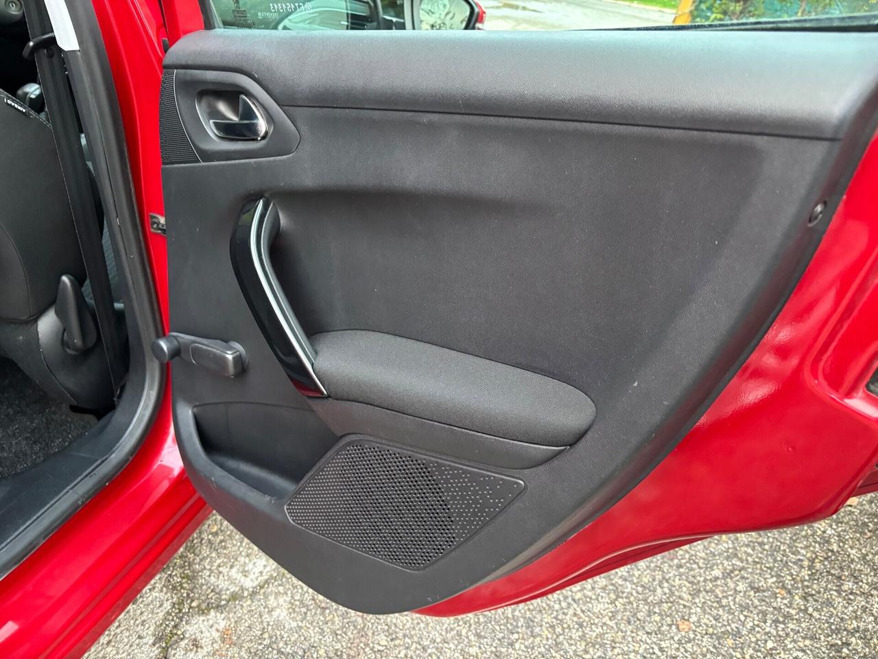 Peugeot 208 1.4 HDi 68 CV 5 porte Active ok Neopatentati