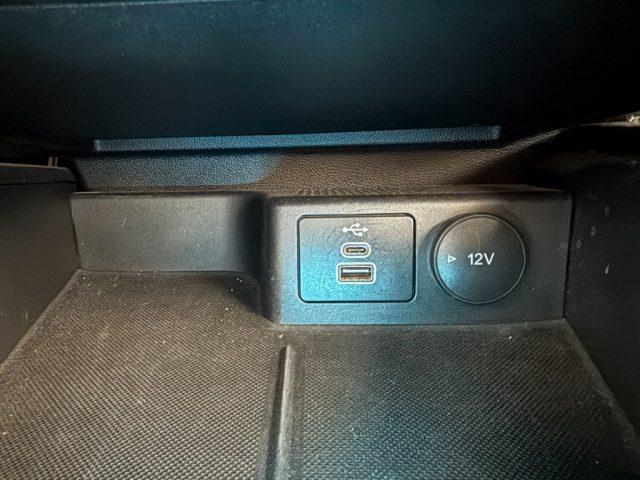 FORD Focus 1.0 EcoBoost Hybrid 155 CV Powershift SW ST-line