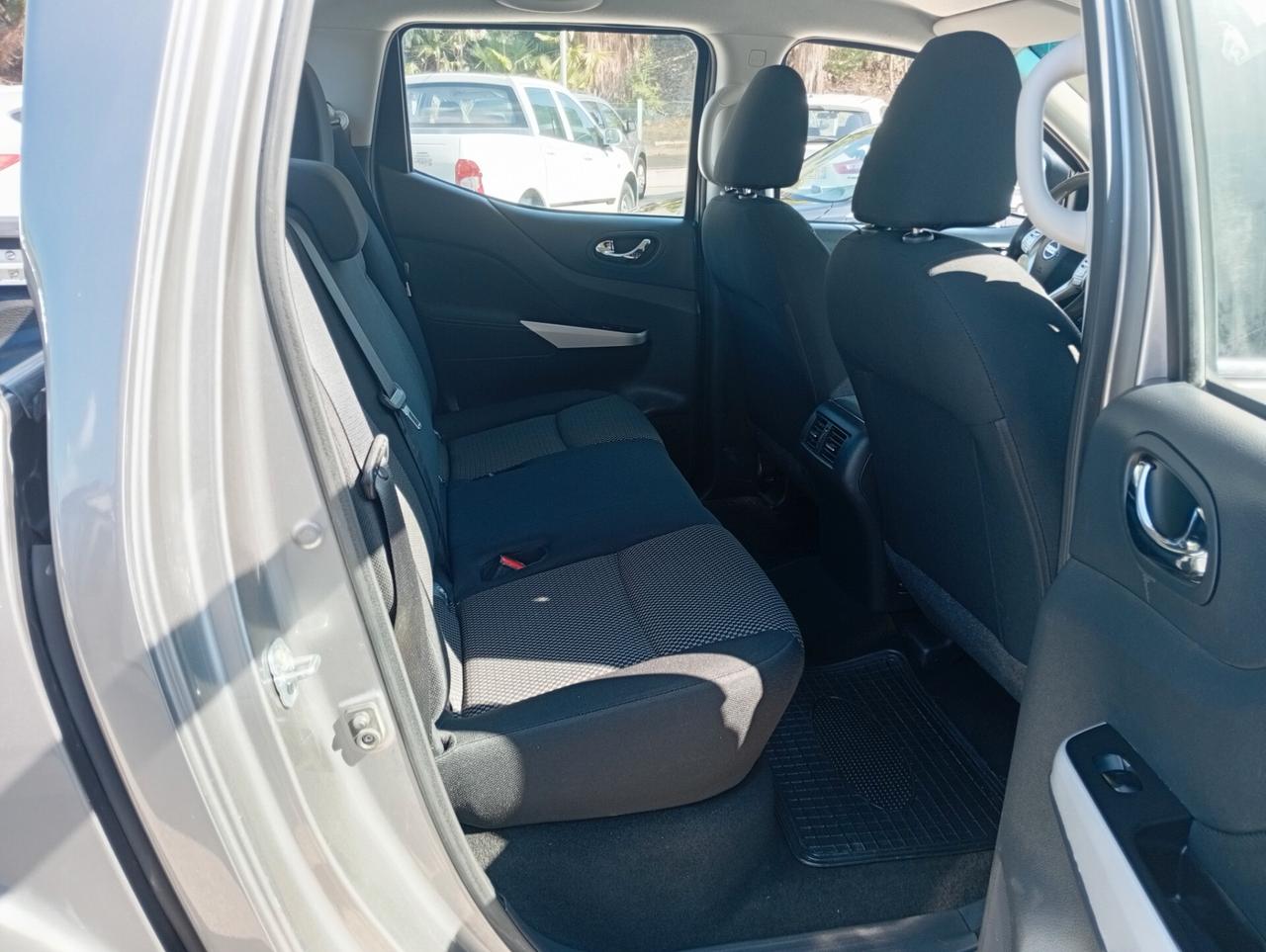 Nissan Navara 2.3 dCi 4WD Double Cab Acenta